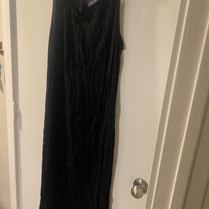 Elegant Black Maxi Dress